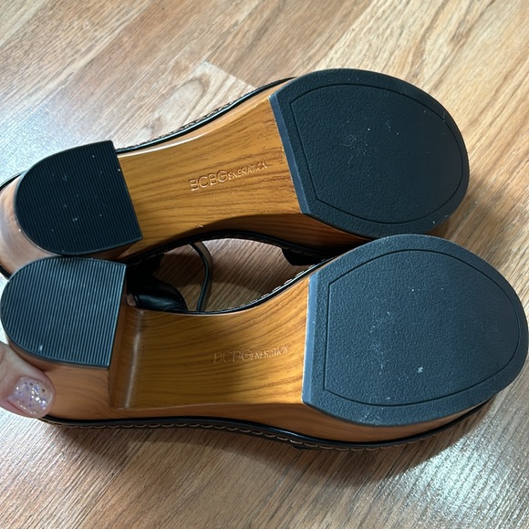 BCBG highheels - Picture 3 of 3